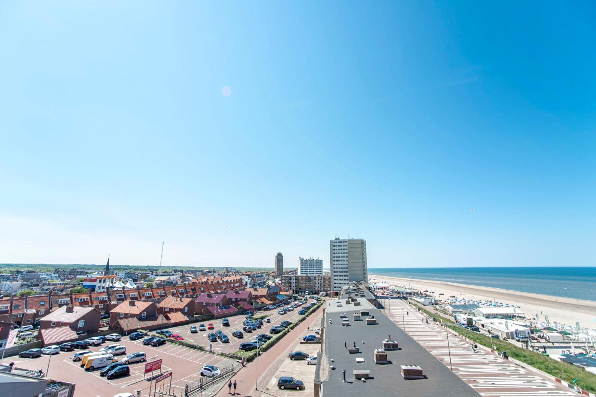Apartment 4 U With Private Parking Zandvoort