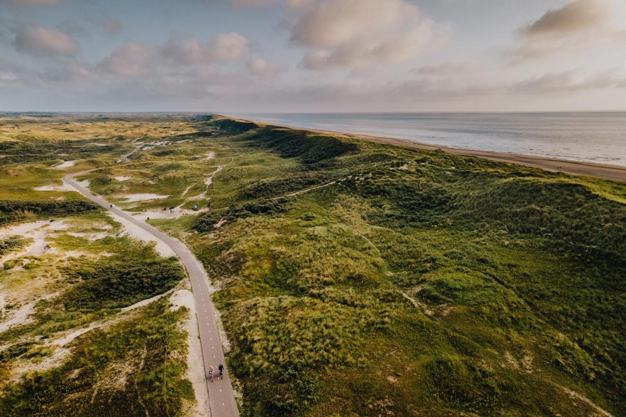 4 U With Private Parking Zandvoort
