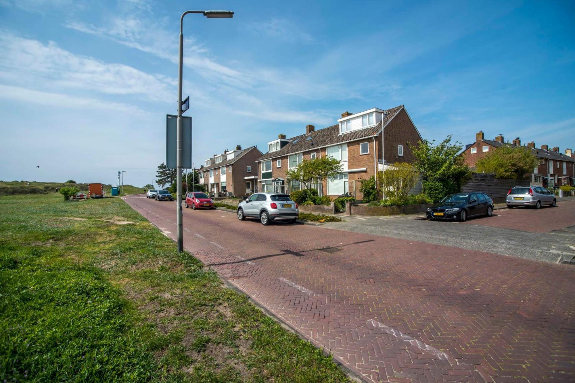 Apartment 4 U With Private Parking Zandvoort