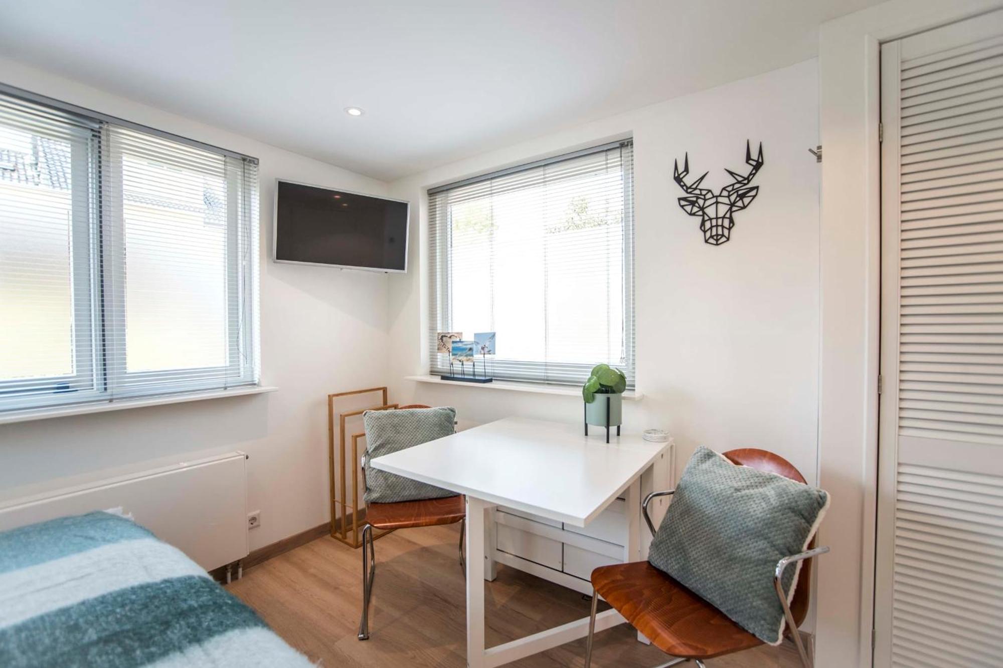 Apartment 4 U With Private Parking
